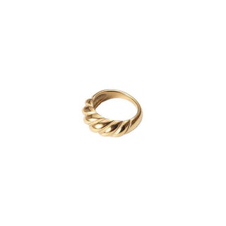 Noelle Crossaint Ring